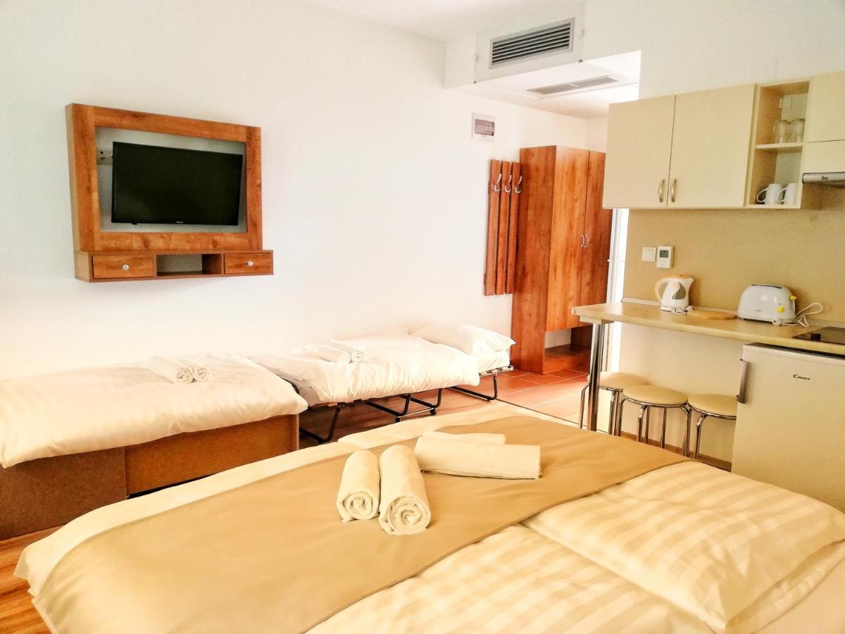 Boro Apartman Tiszafüred Esterno foto