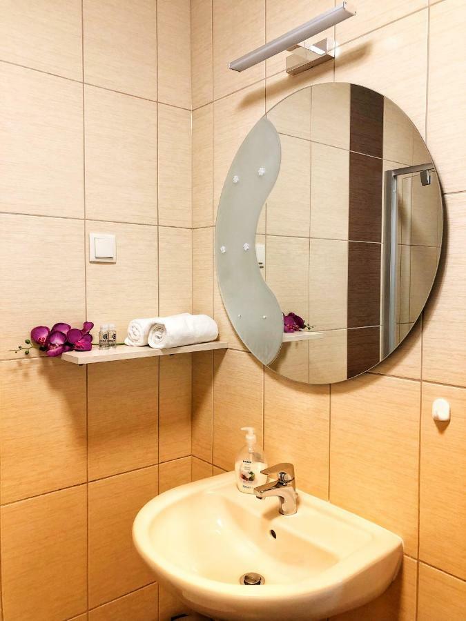 Boro Apartman Tiszafüred Esterno foto