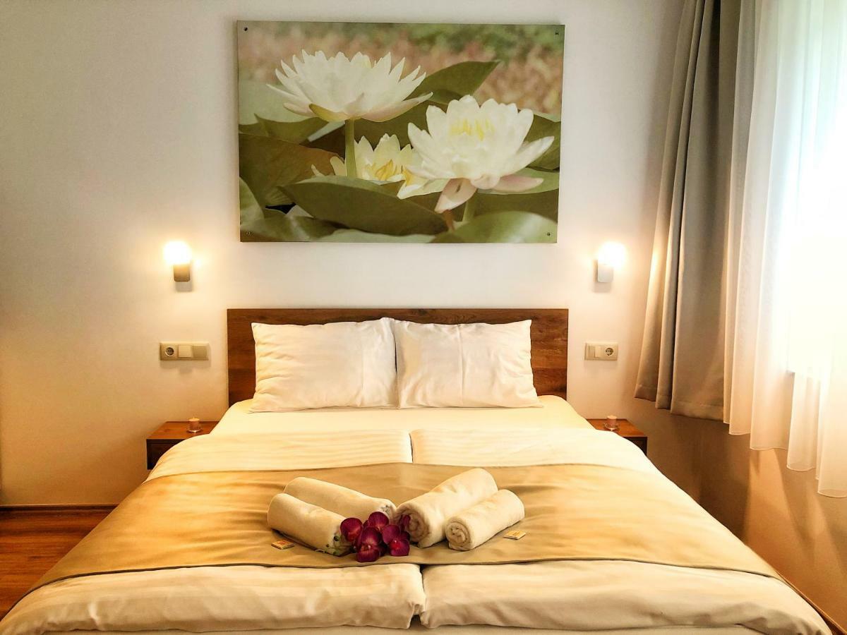 Boro Apartman Tiszafüred Esterno foto